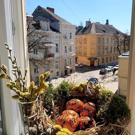 Homey Apartment On Vicheva Str. Lviv Kültér fotó