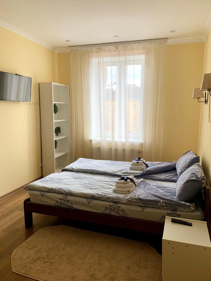 Homey Apartment On Vicheva Str. Lviv Kültér fotó